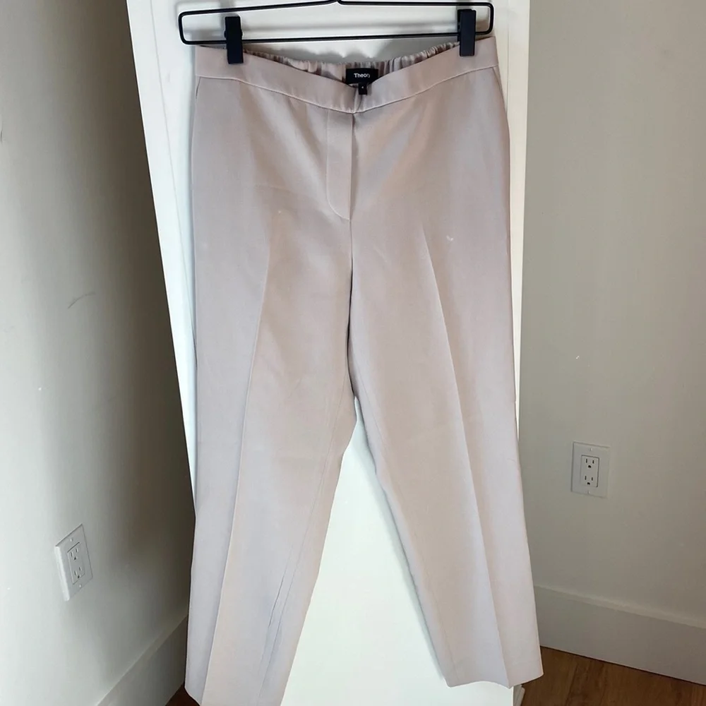 Theory straight leg pant in khaki - Picture 1 of 4
